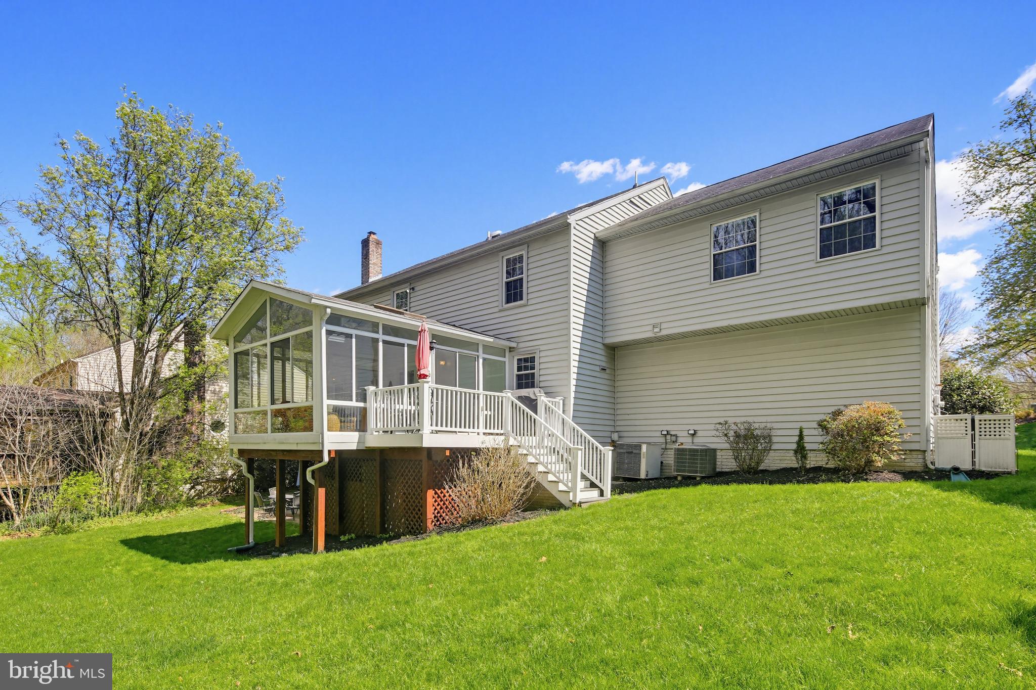 WARFIELDS RANGE - Residential