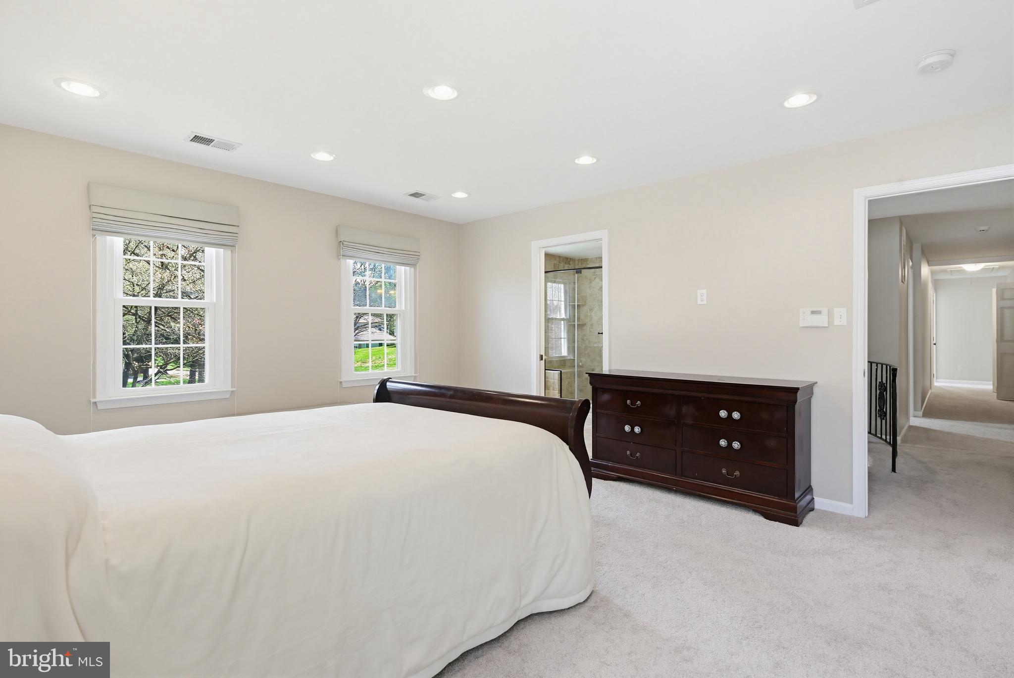 WARFIELDS RANGE - Residential