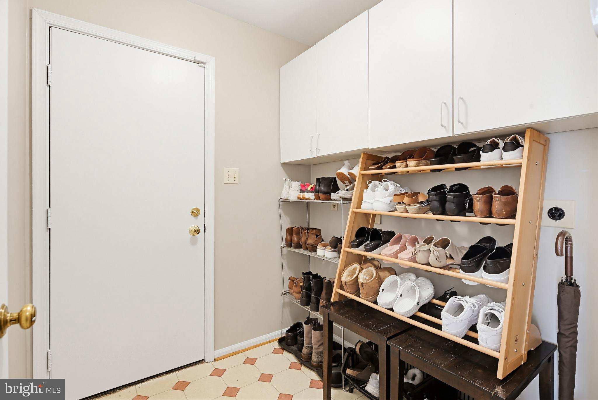 WARFIELDS RANGE - Residential