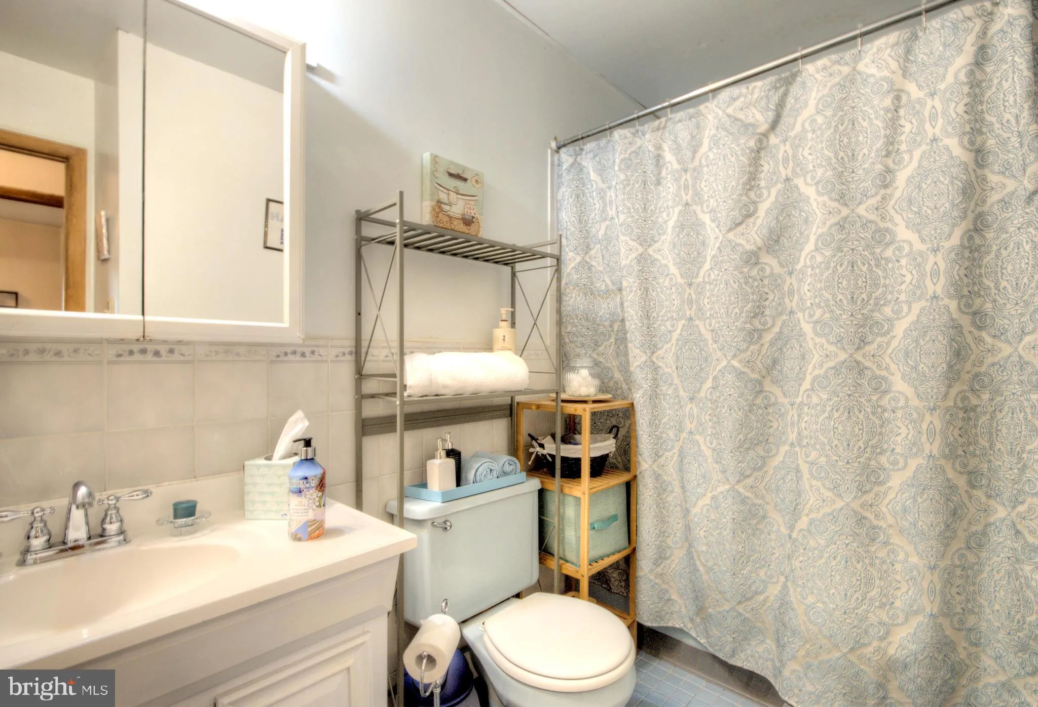 Cherry Hill, New Jersey 08003, United States, 4 Bedrooms Bedrooms, ,3 BathroomsBathrooms,Residential,Active,170103