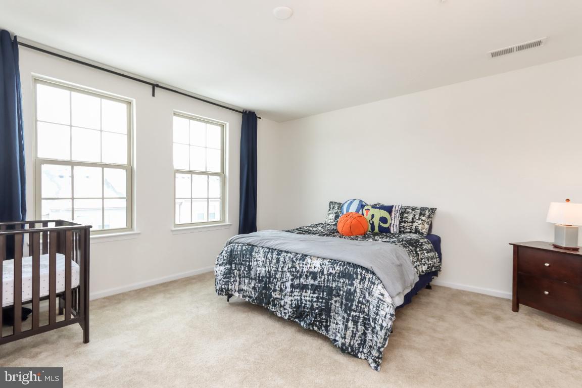 PARKSIDE - Residential