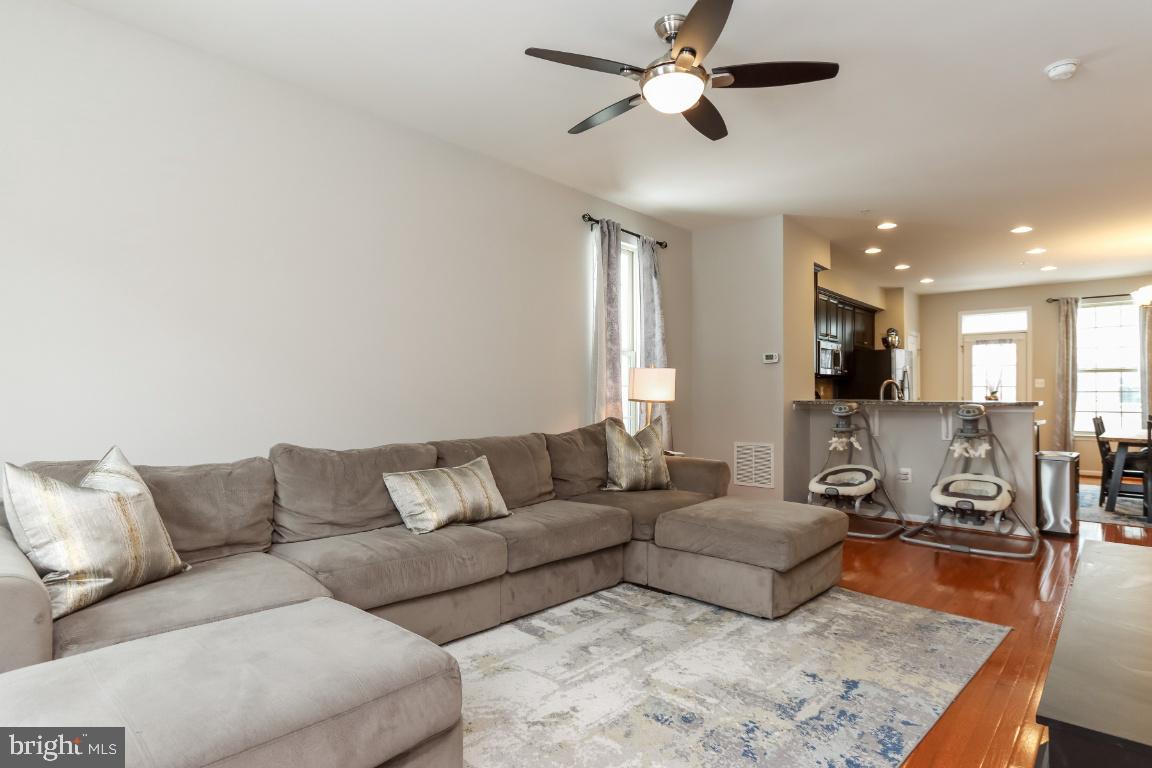 PARKSIDE - Residential