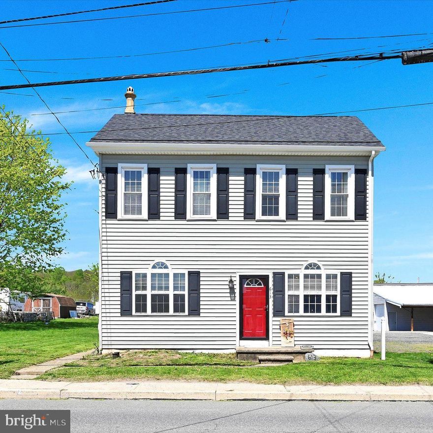 Updated cozy 1900's detached family home, perfectly situated on over a quarter acre lot. This charming 3-bedroom, 1.5-bathroom home offers a blend of classic character and modern updates. The property features a detached 2-car garage with extra storage, ideal for all your tools and equipment. With a large lot and a prime location, this home provides both comfort and potential. A perfect place to call home!