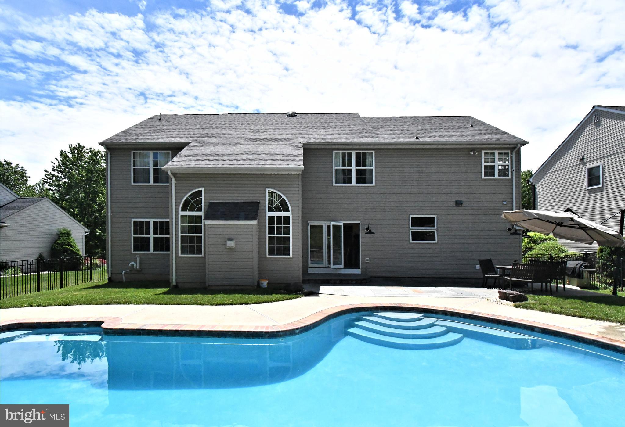 REDSTONE WOODS - Residential
