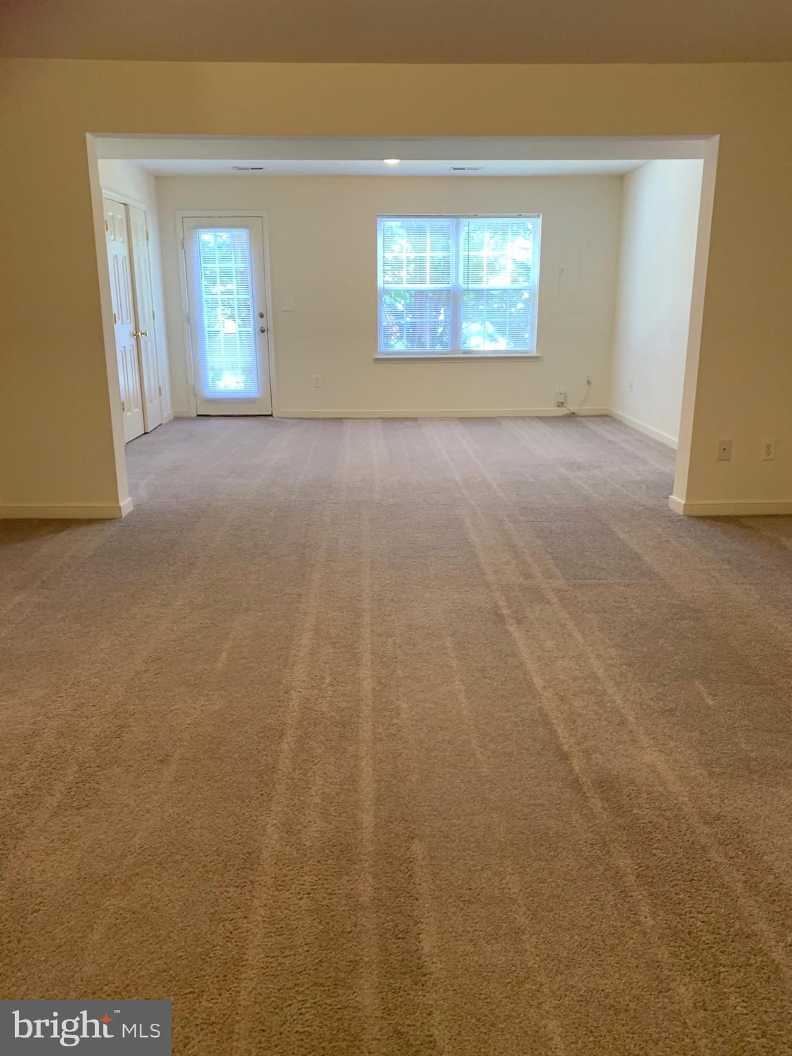 STONE RIVER - Residential Lease