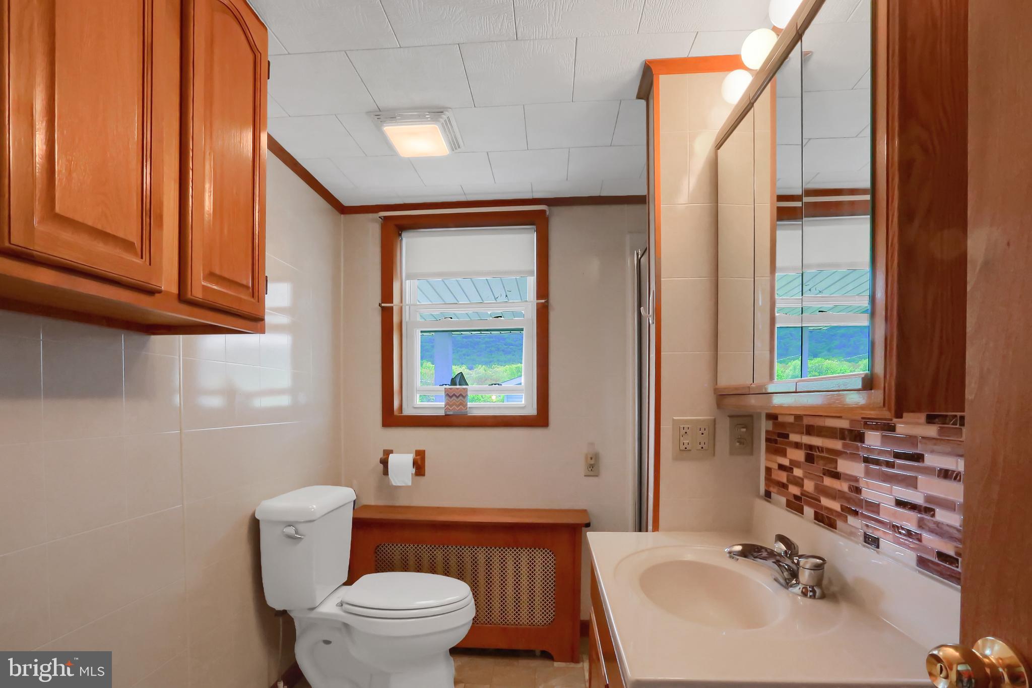 WILLIAMSTOWN - Residential