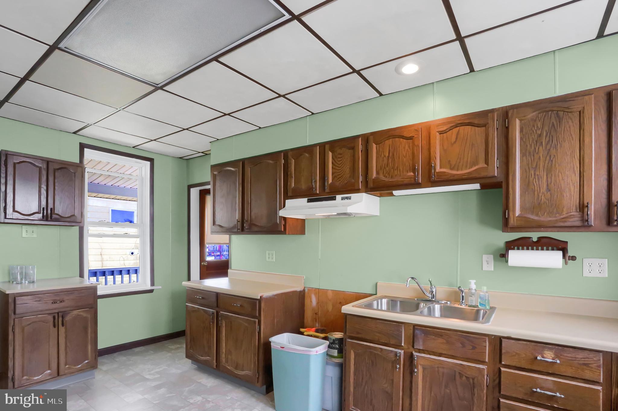 WILLIAMSTOWN - Residential