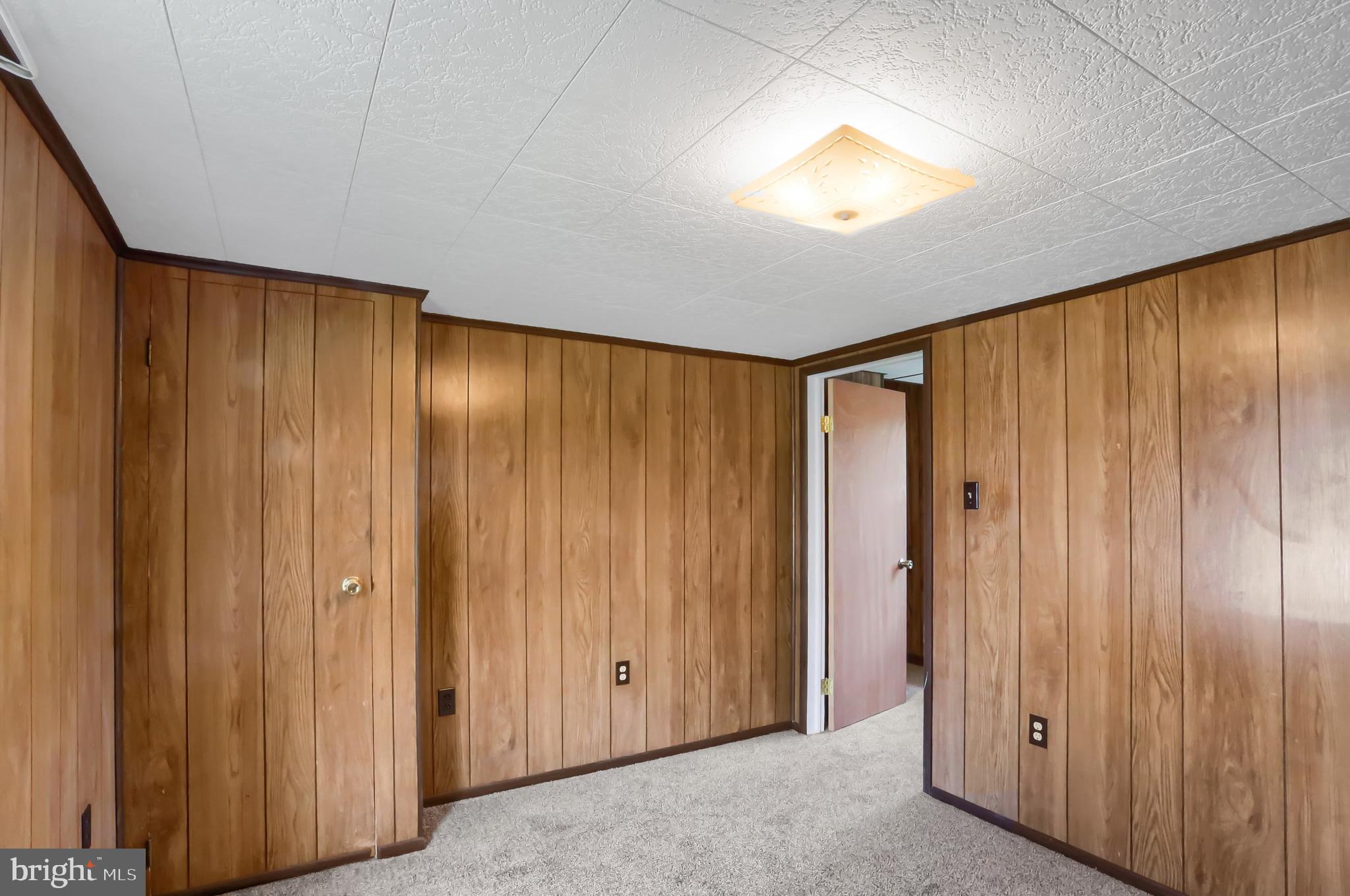 WILLIAMSTOWN - Residential