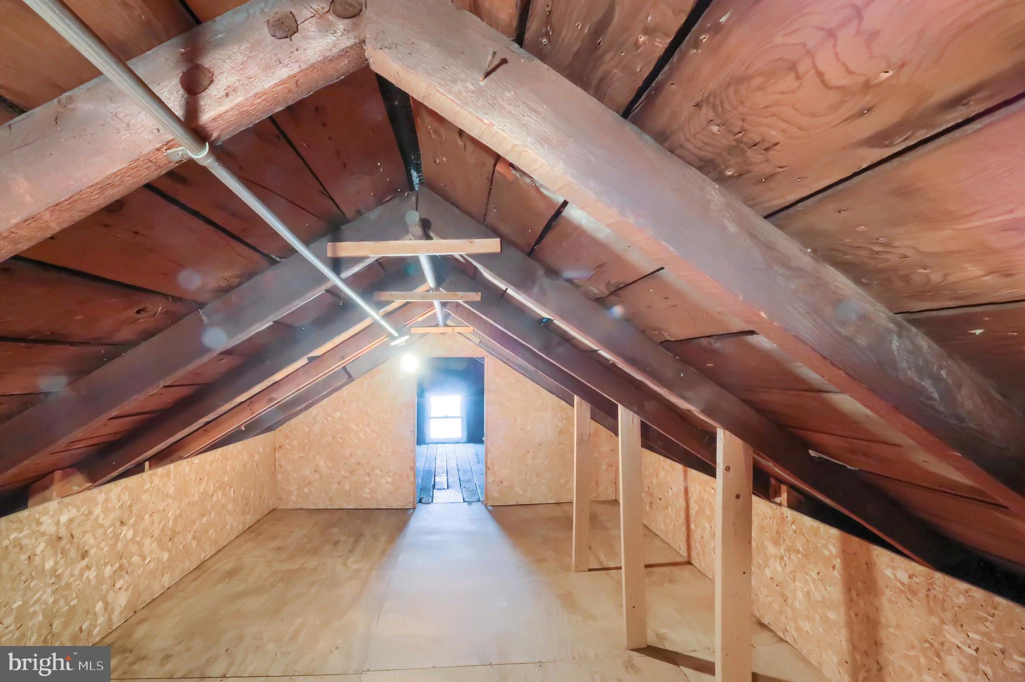 WILLIAMSTOWN - Residential