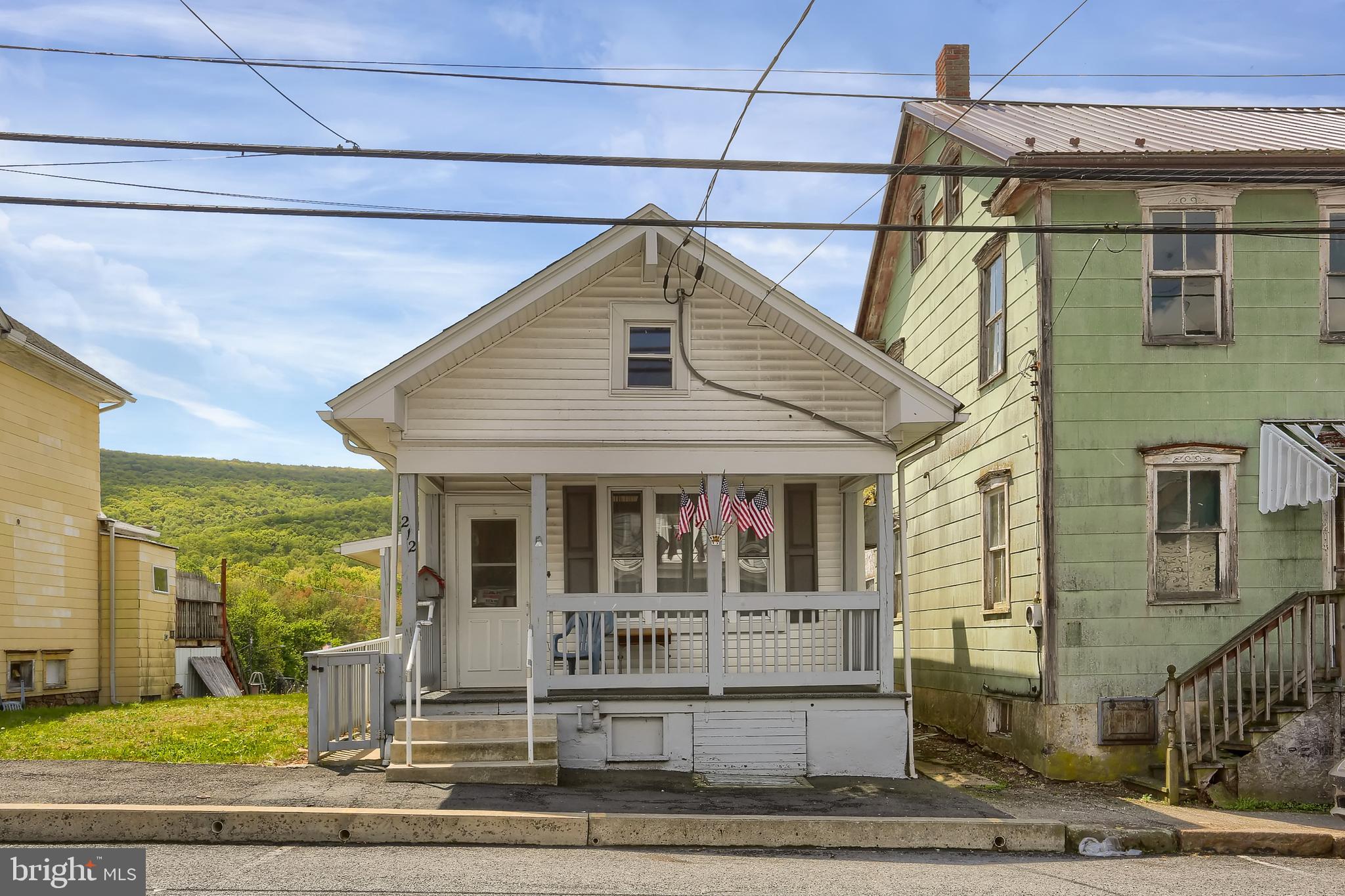 WILLIAMSTOWN - Residential