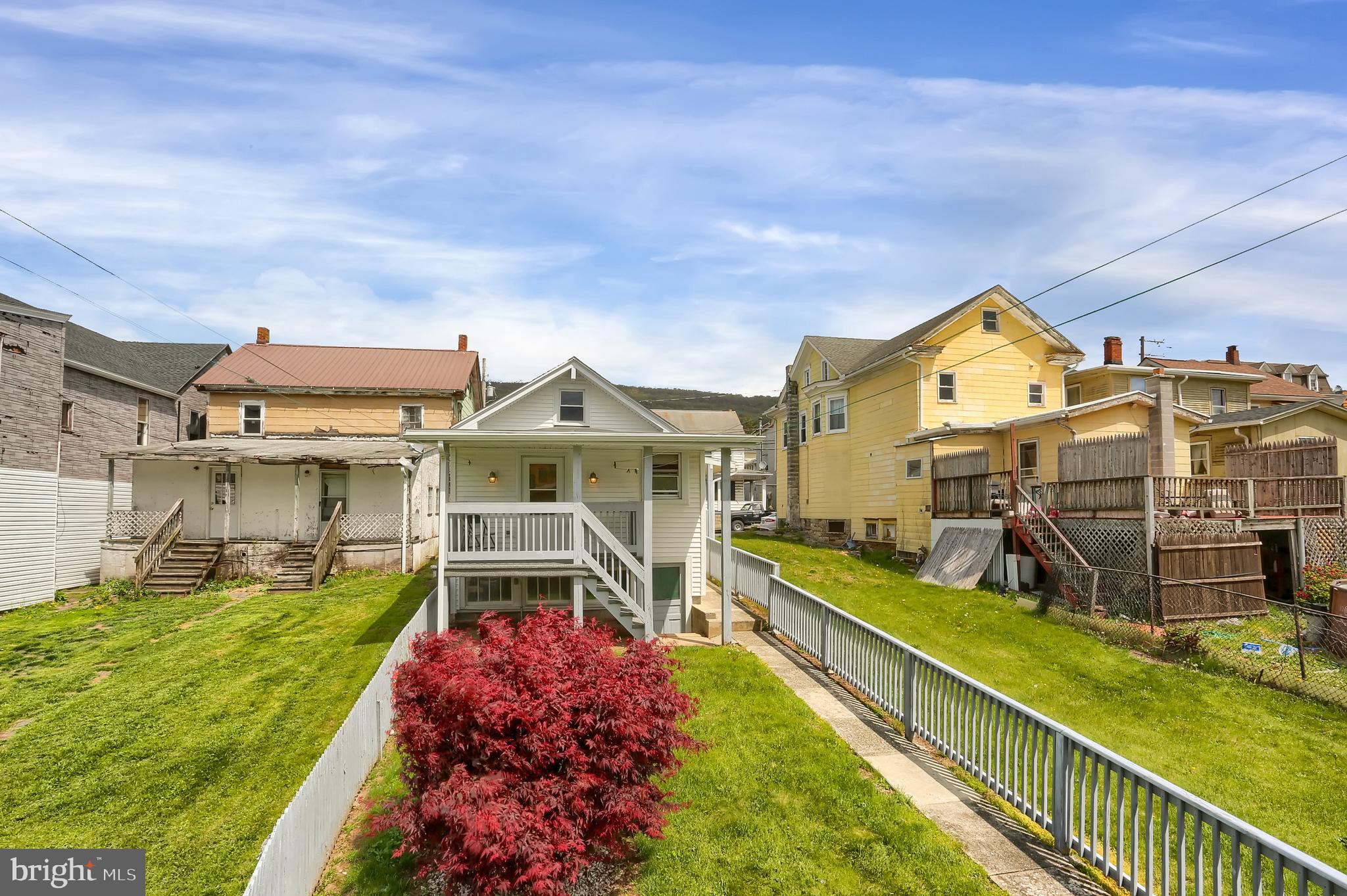 WILLIAMSTOWN - Residential