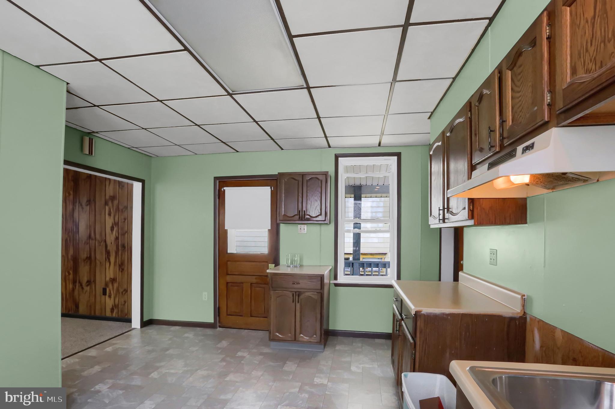 WILLIAMSTOWN - Residential