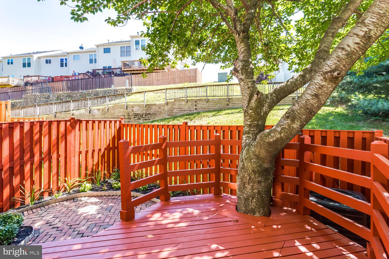 RIVER OAKS - Residential