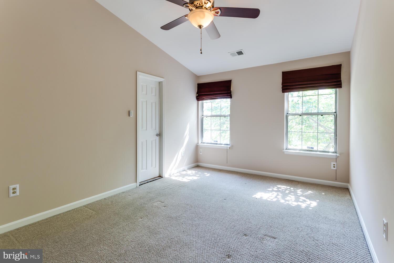 RIVER OAKS - Residential