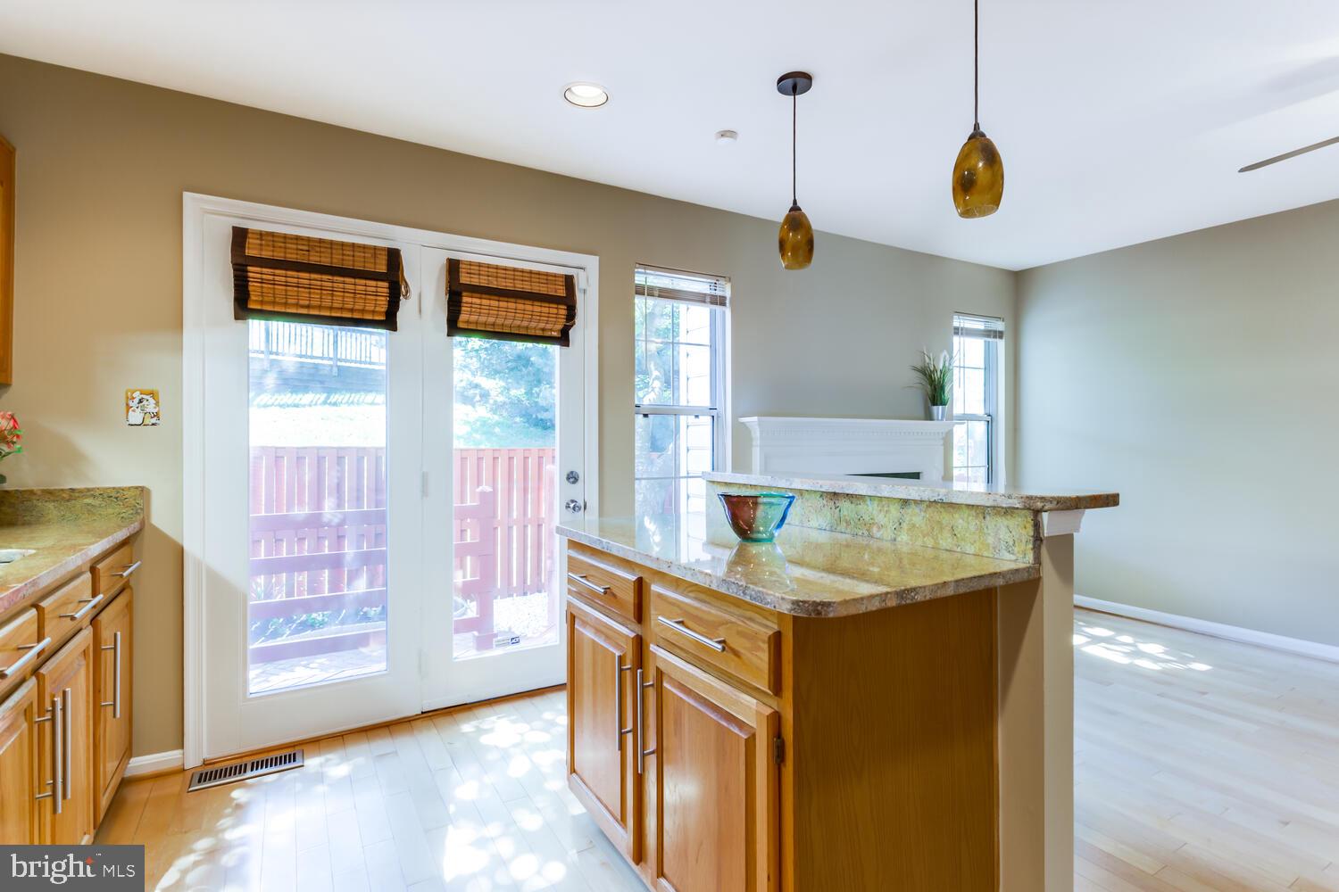 RIVER OAKS - Residential