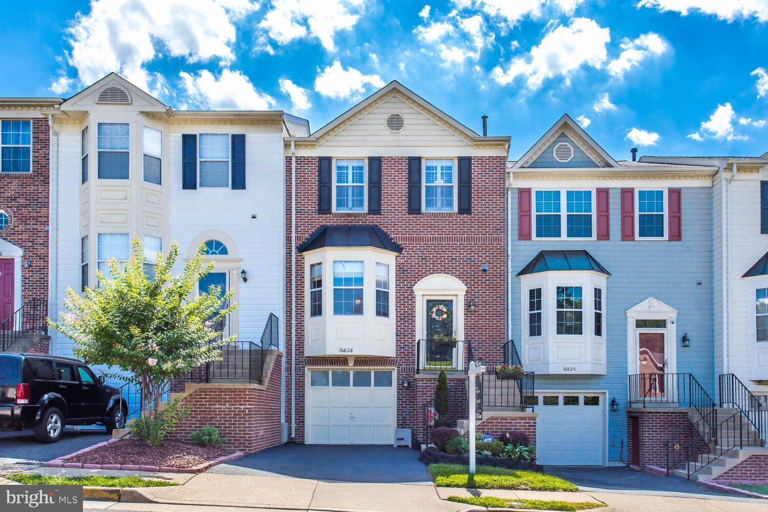 RIVER OAKS - Residential