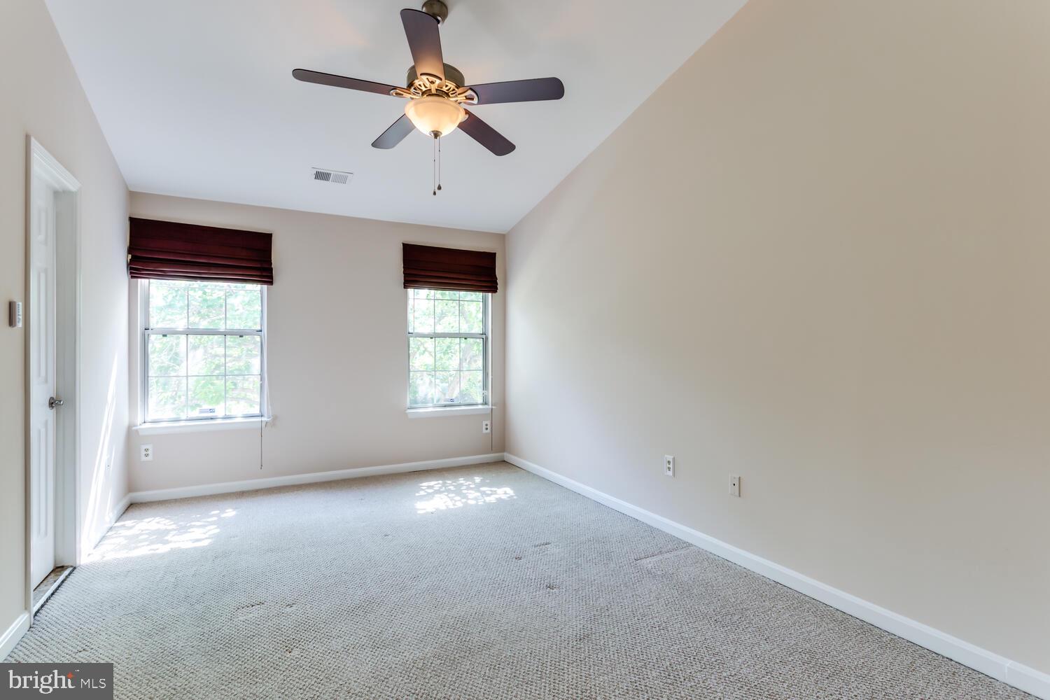 RIVER OAKS - Residential