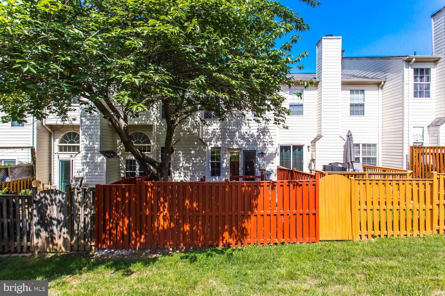 RIVER OAKS - Residential