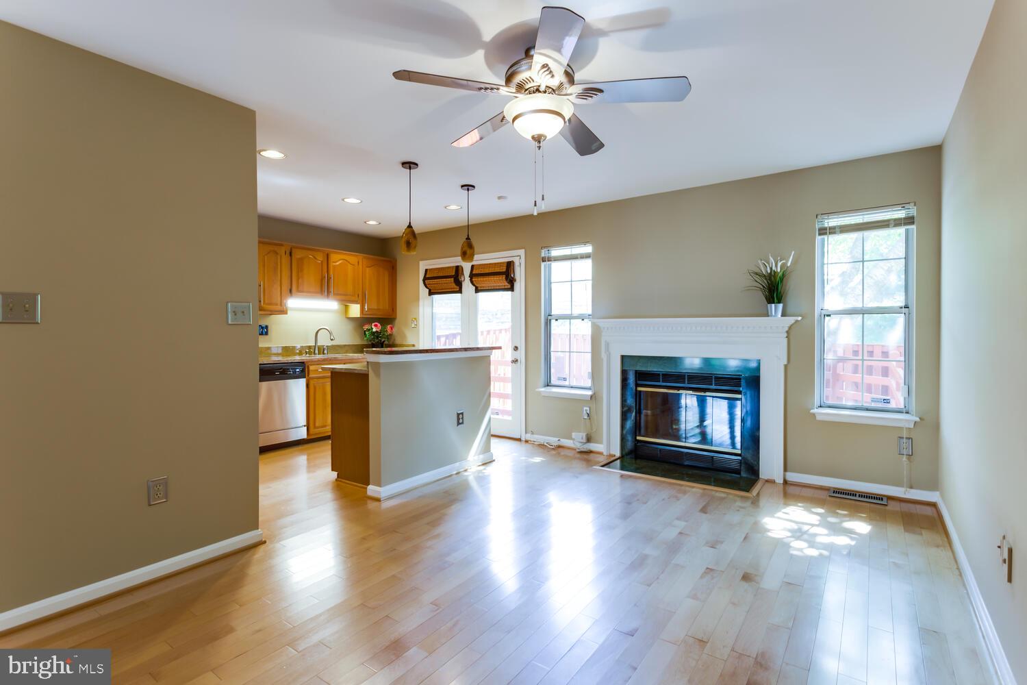 RIVER OAKS - Residential