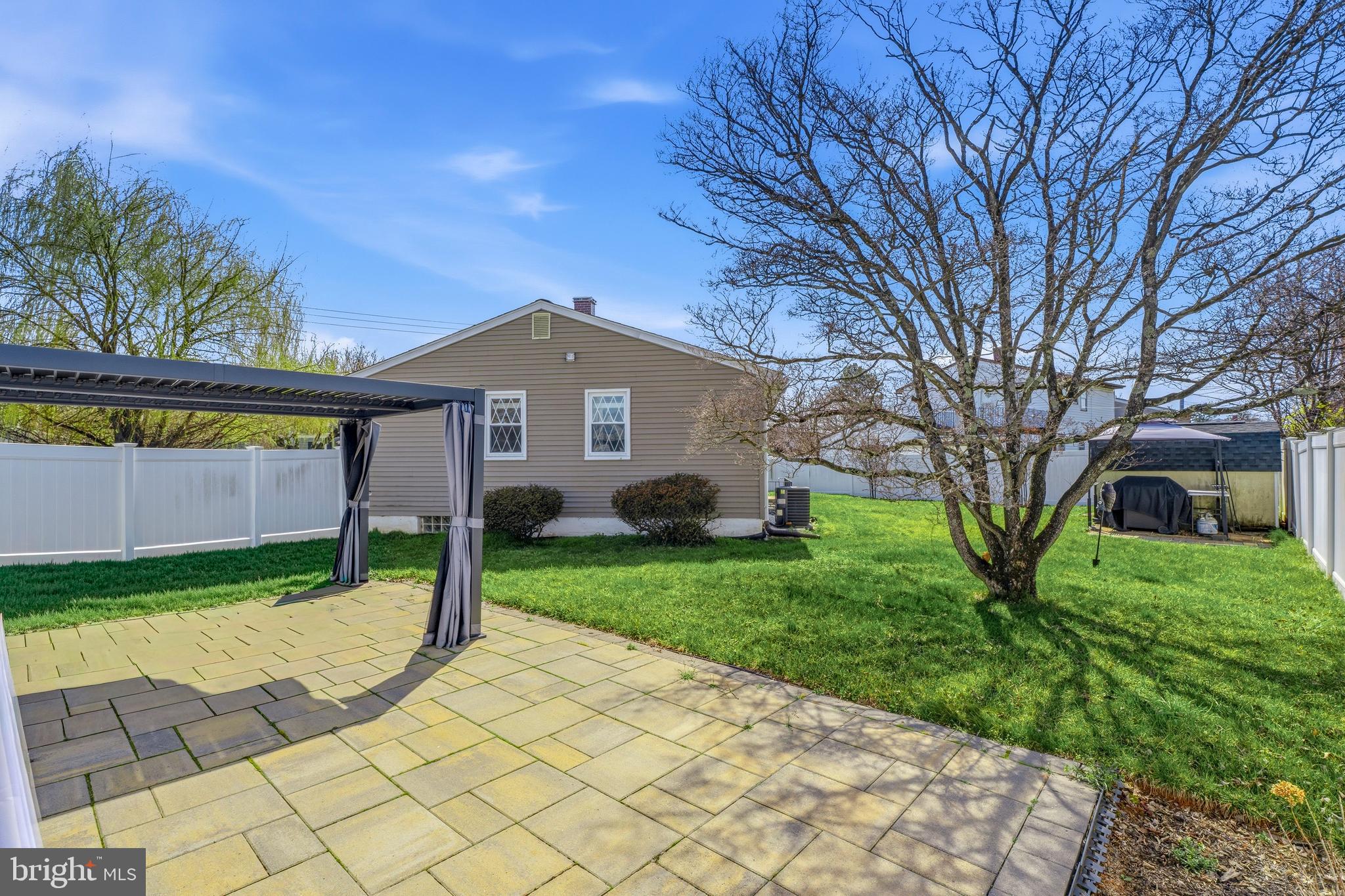 MAYFIELD - Residential