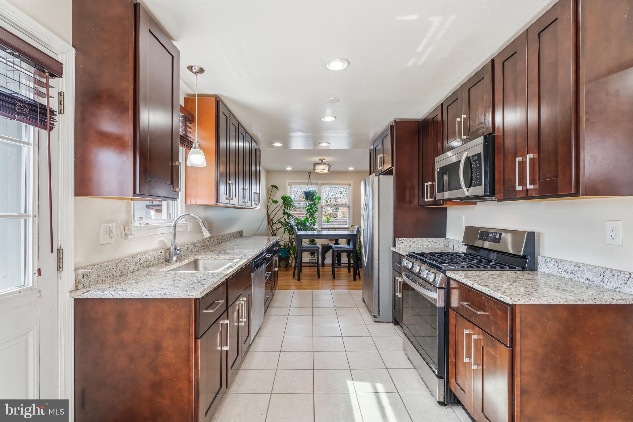 MAYFIELD - Residential