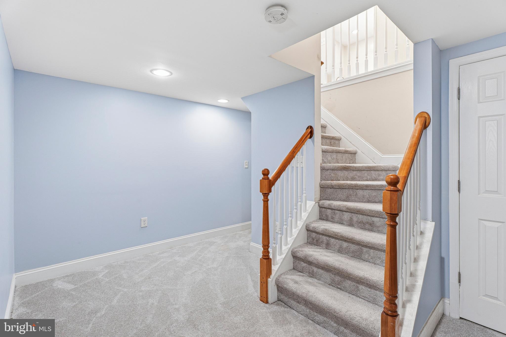 MAYFIELD - Residential