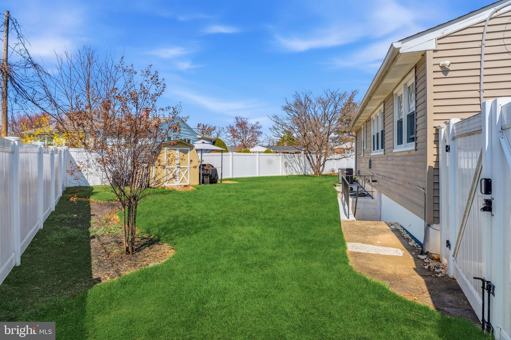 MAYFIELD - Residential