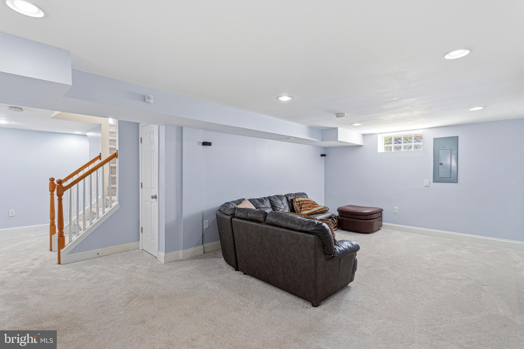 MAYFIELD - Residential