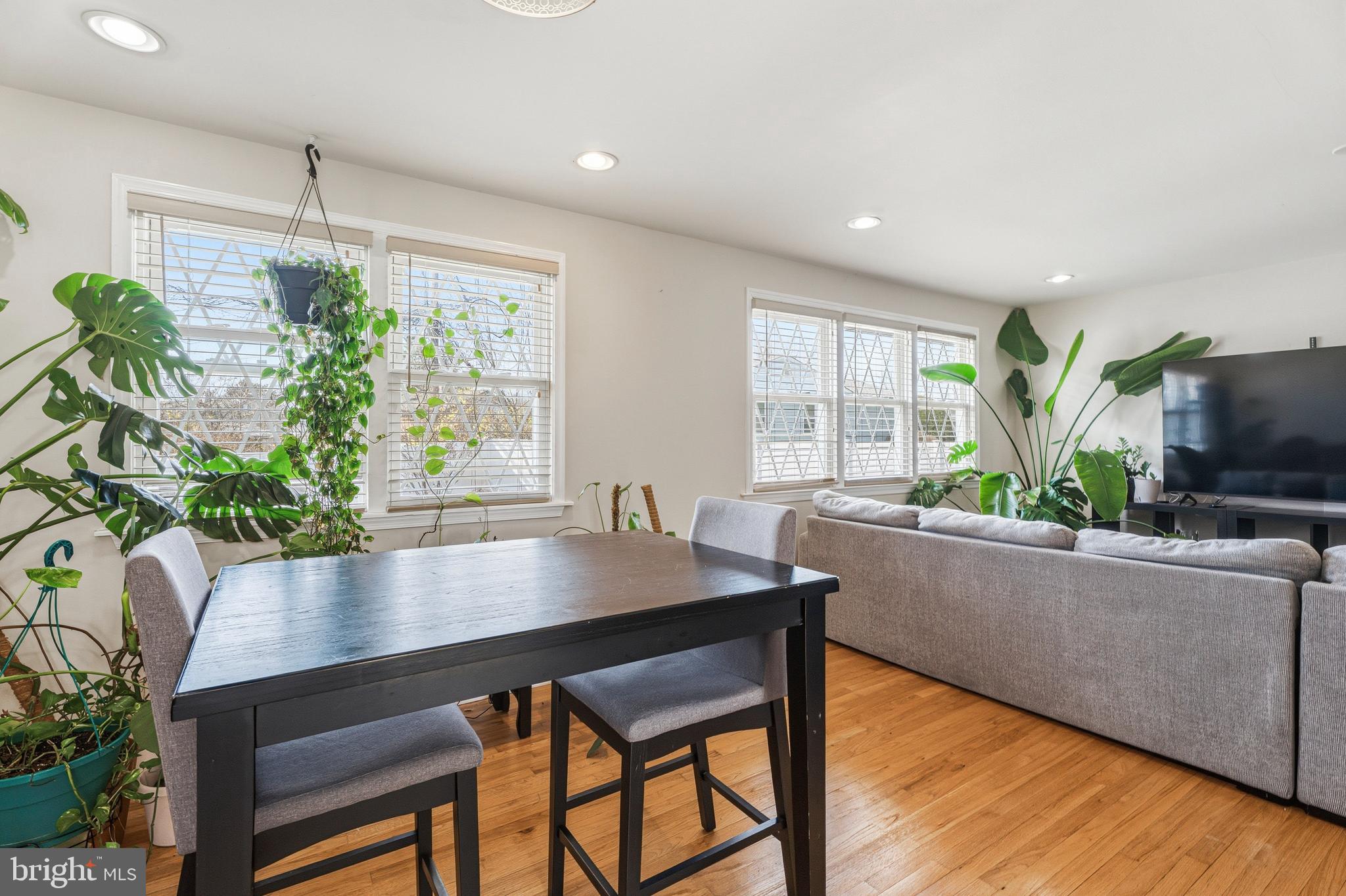 MAYFIELD - Residential