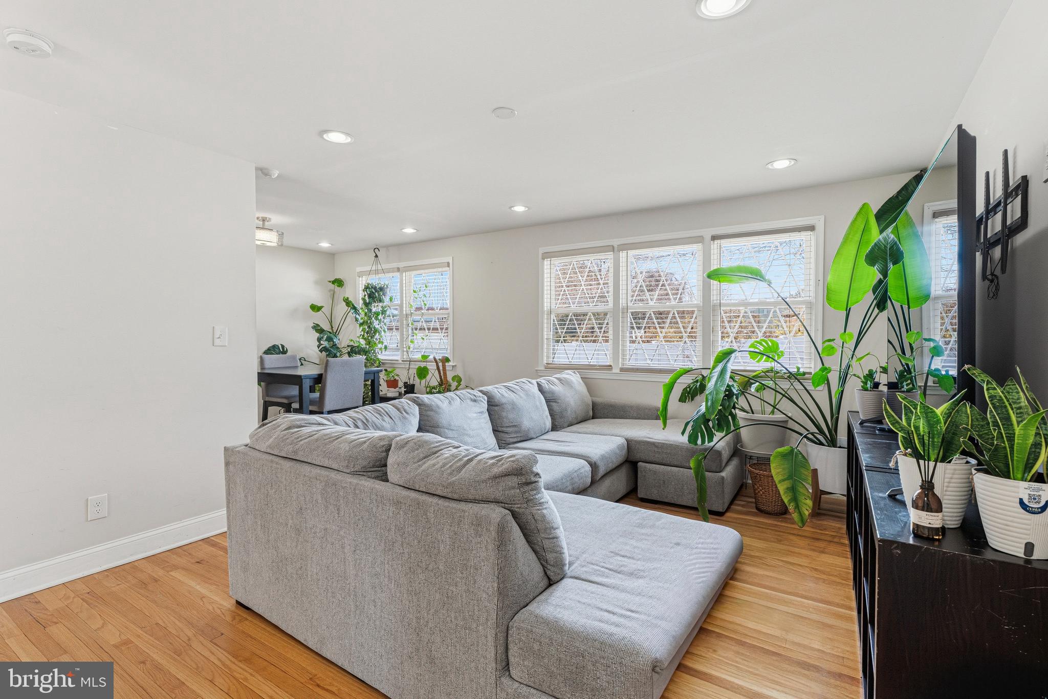 MAYFIELD - Residential