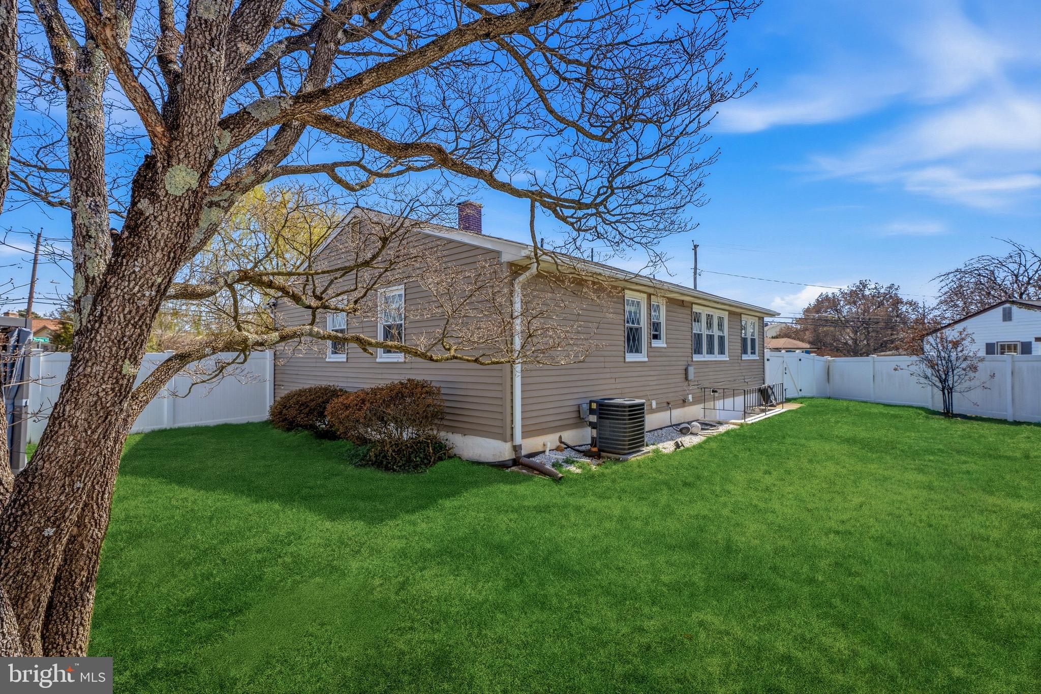 MAYFIELD - Residential