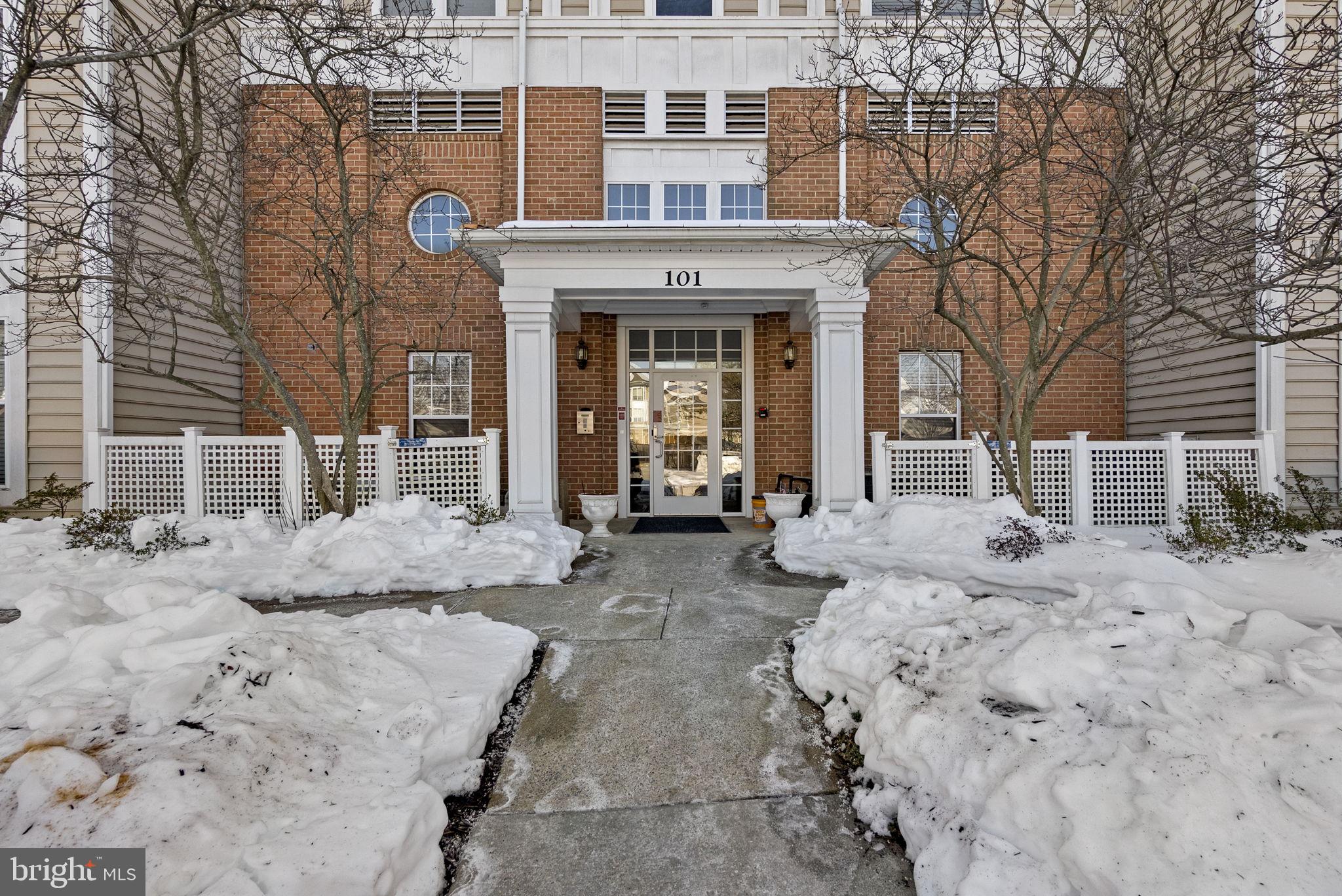 101 WATKINS POND BOULEVARD 4-306