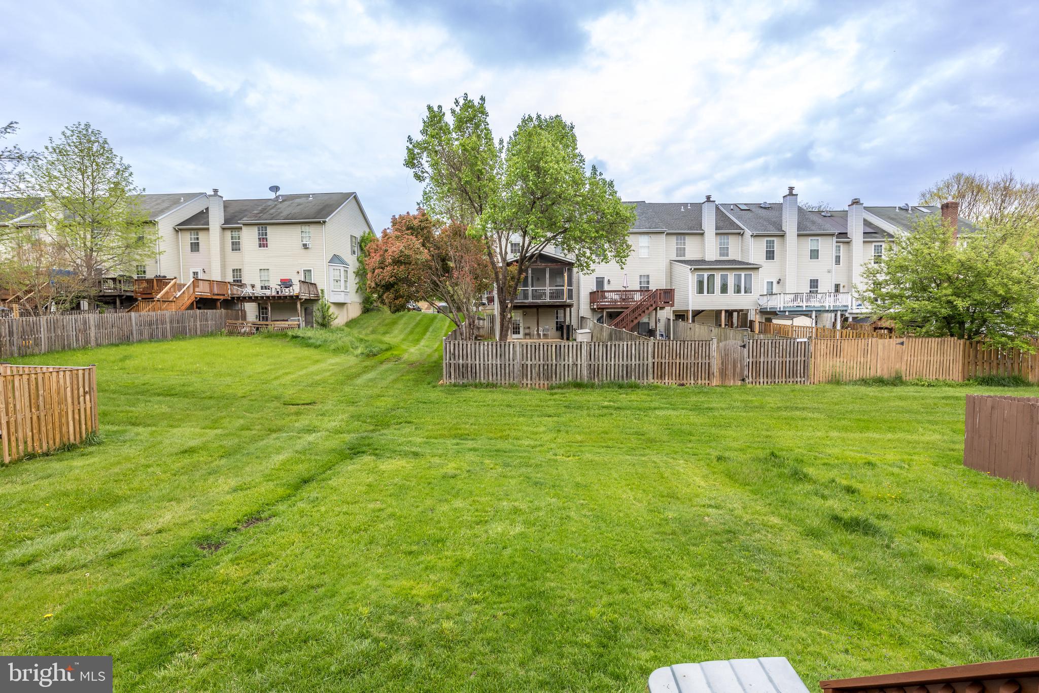 COUNTRY WALK - Residential Lease