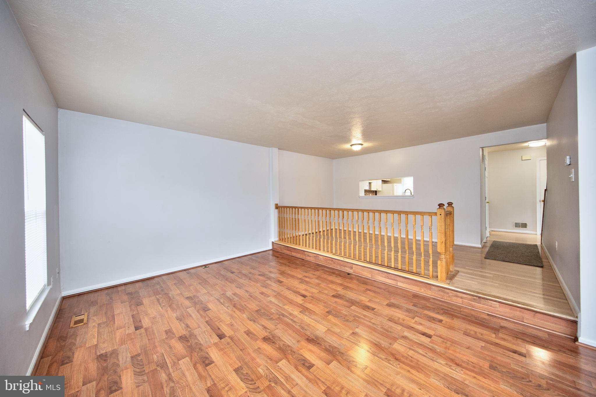 COUNTRY WALK - Residential Lease