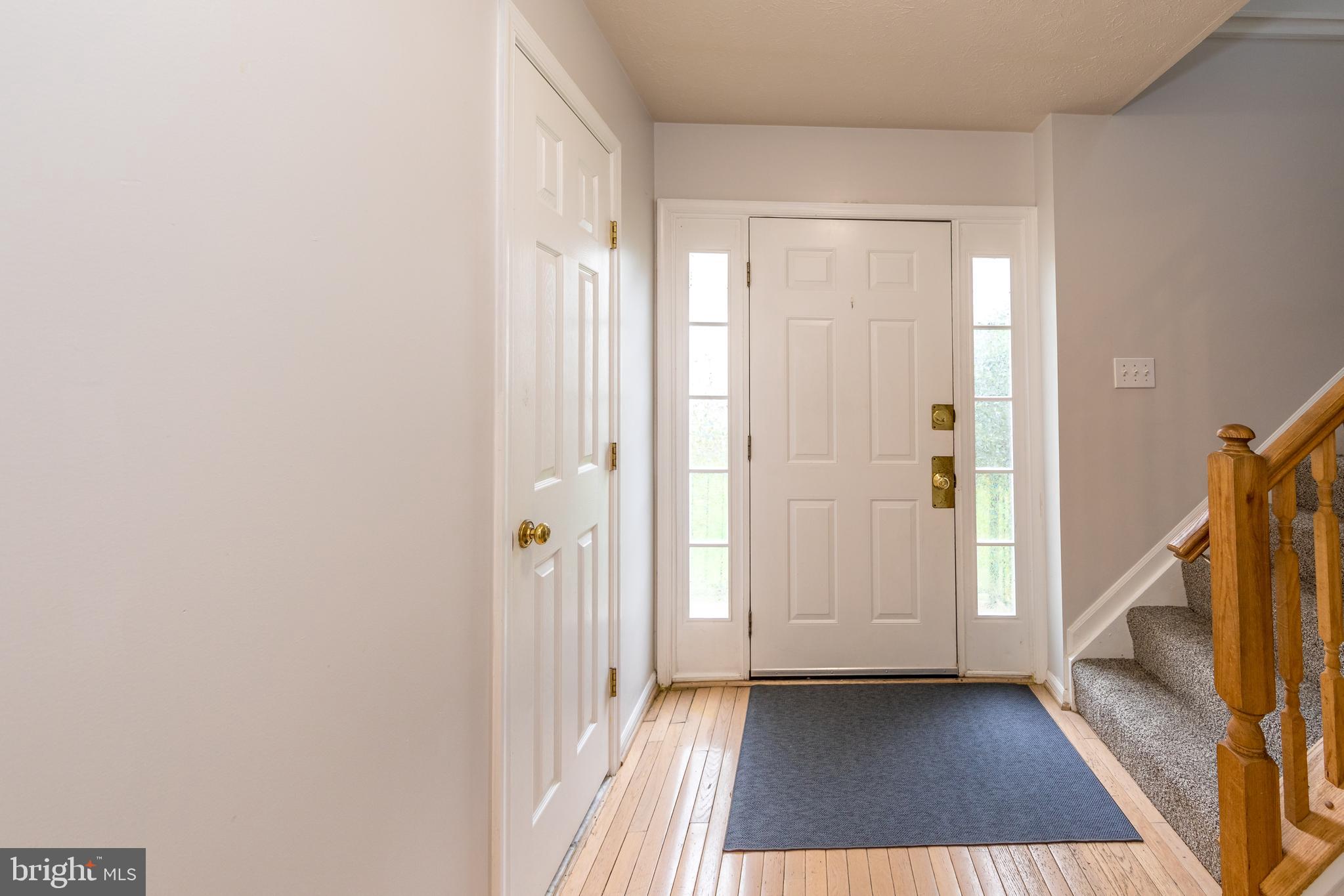 COUNTRY WALK - Residential Lease