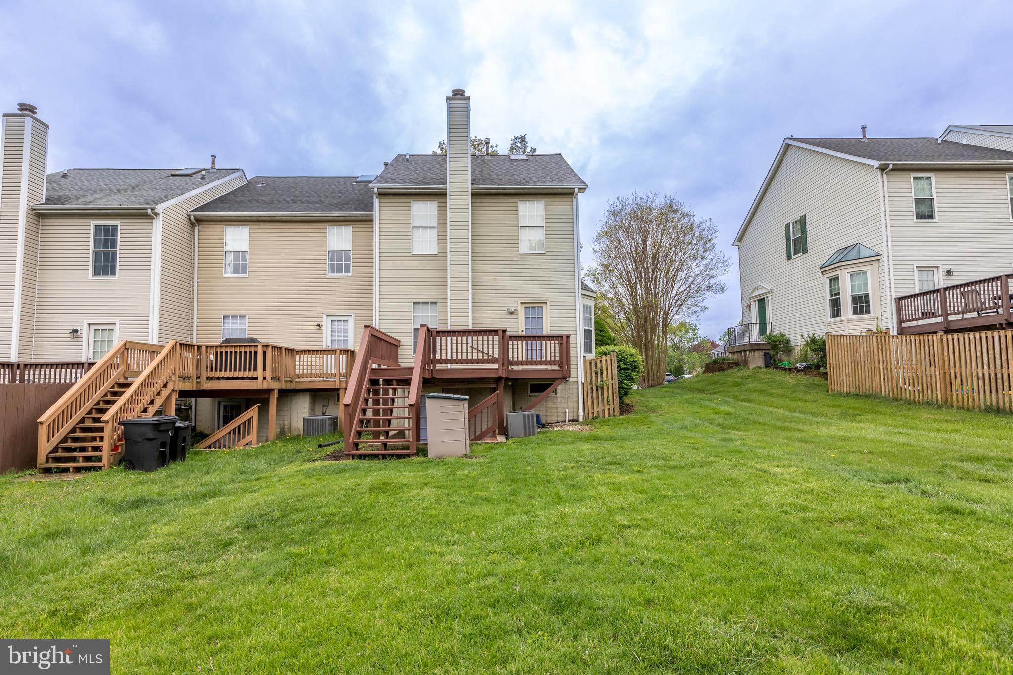 COUNTRY WALK - Residential Lease