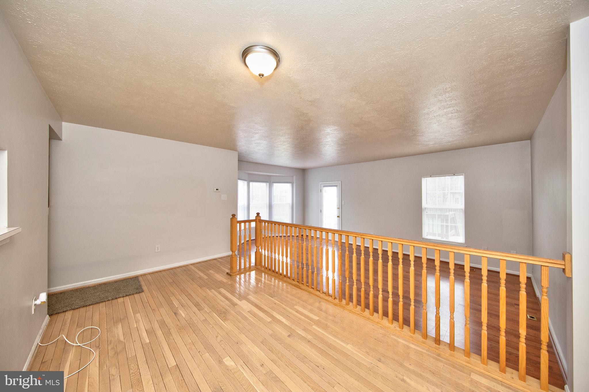 COUNTRY WALK - Residential Lease