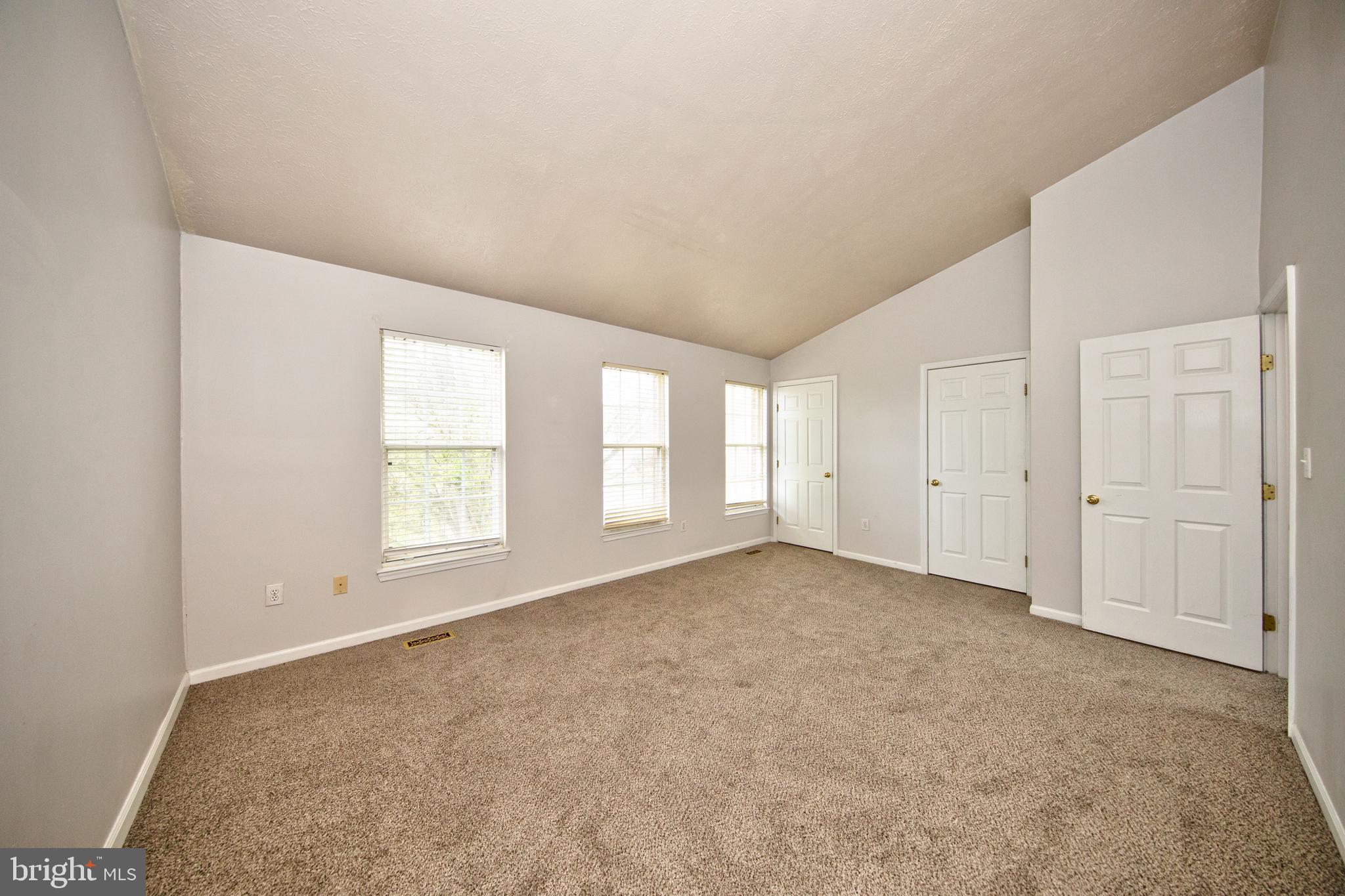 COUNTRY WALK - Residential Lease