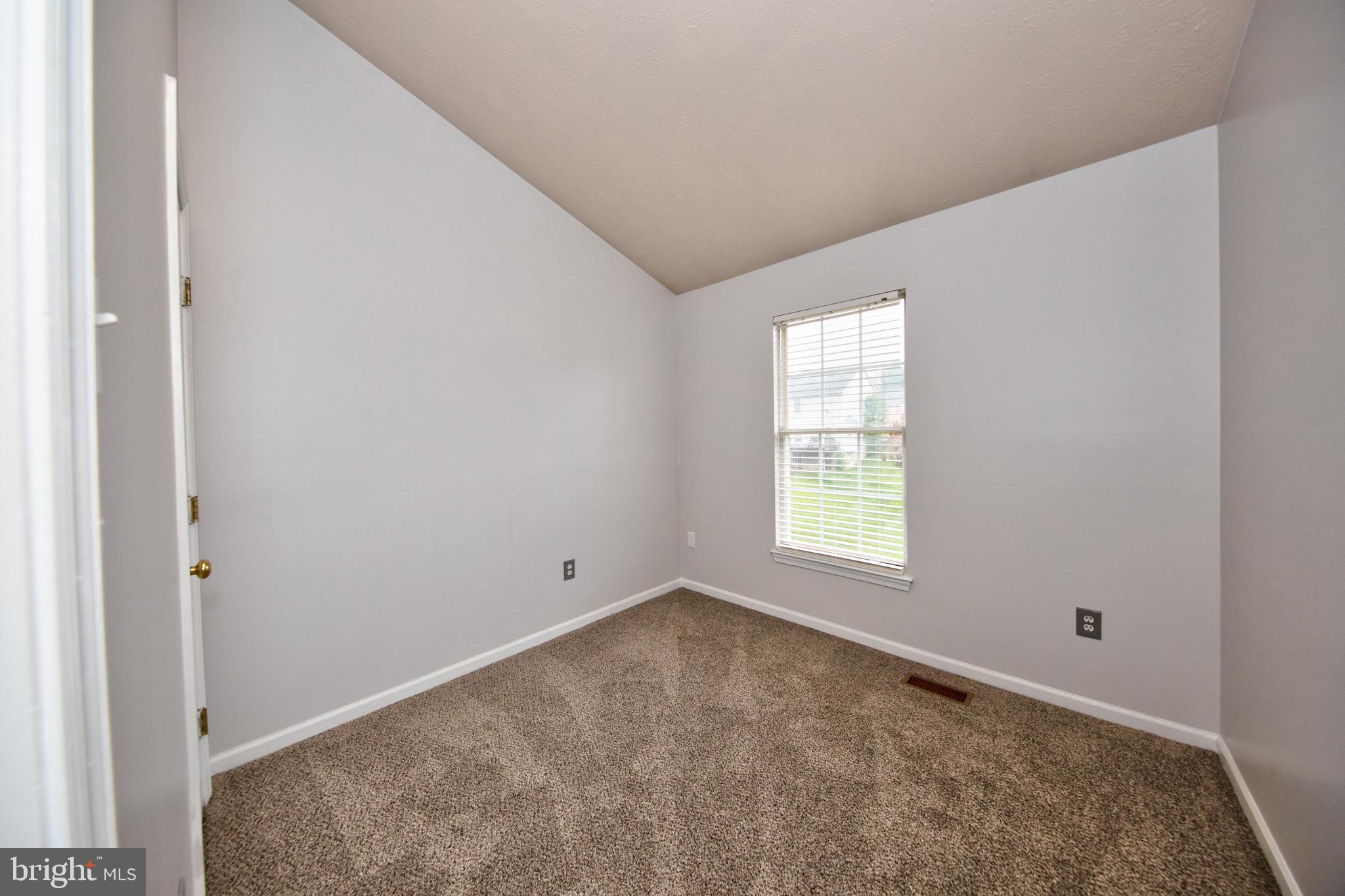 COUNTRY WALK - Residential Lease