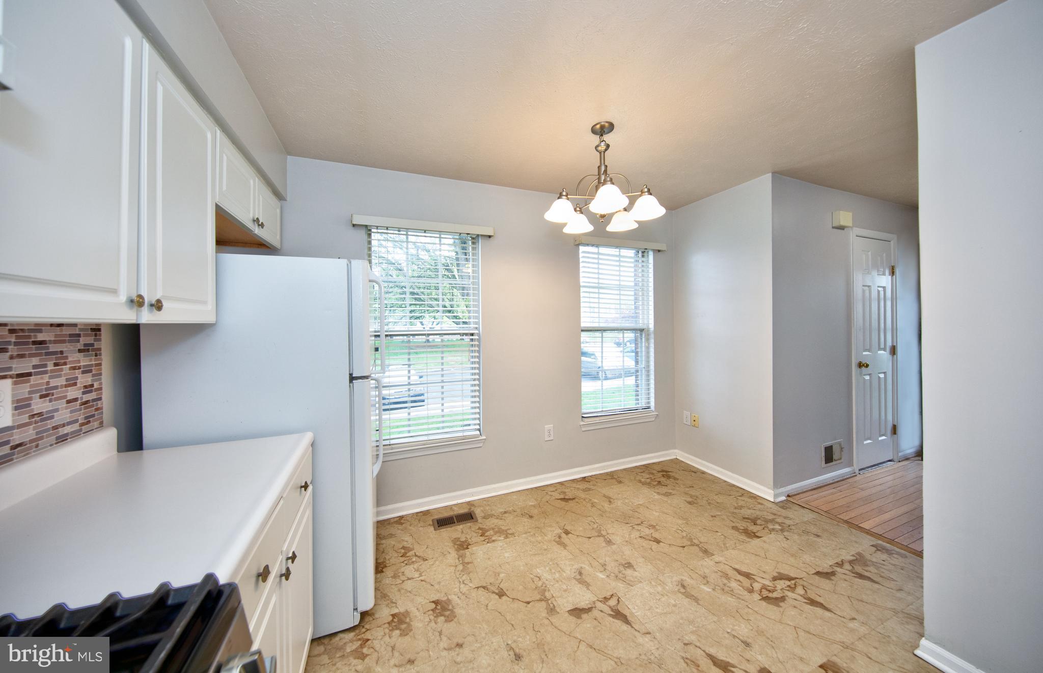 COUNTRY WALK - Residential Lease