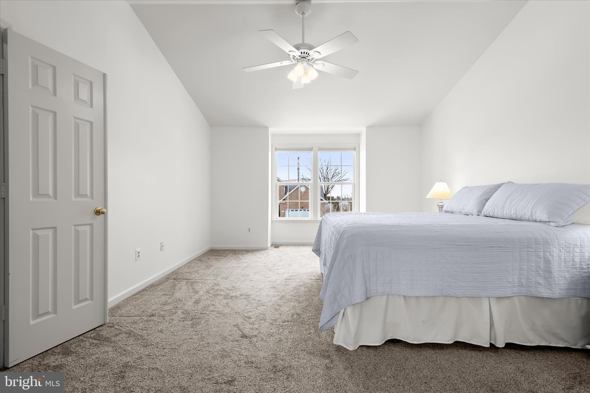 HAWK RIDGE FARM - Residential