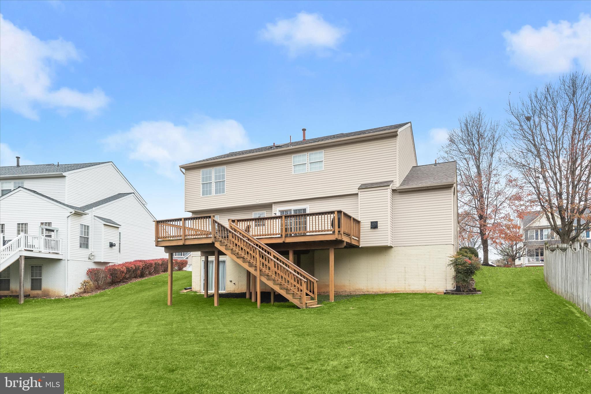 HAWK RIDGE FARM - Residential