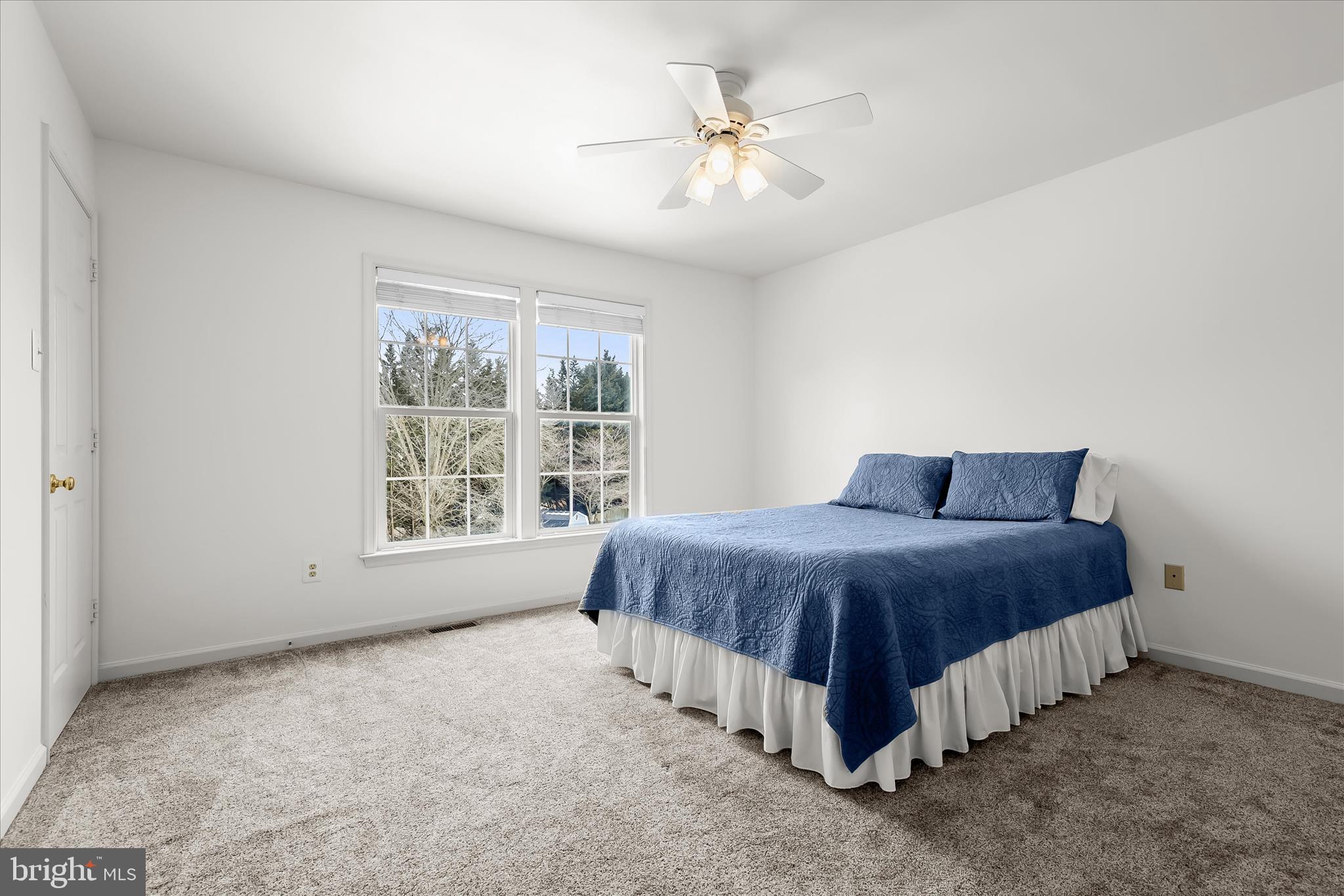 HAWK RIDGE FARM - Residential