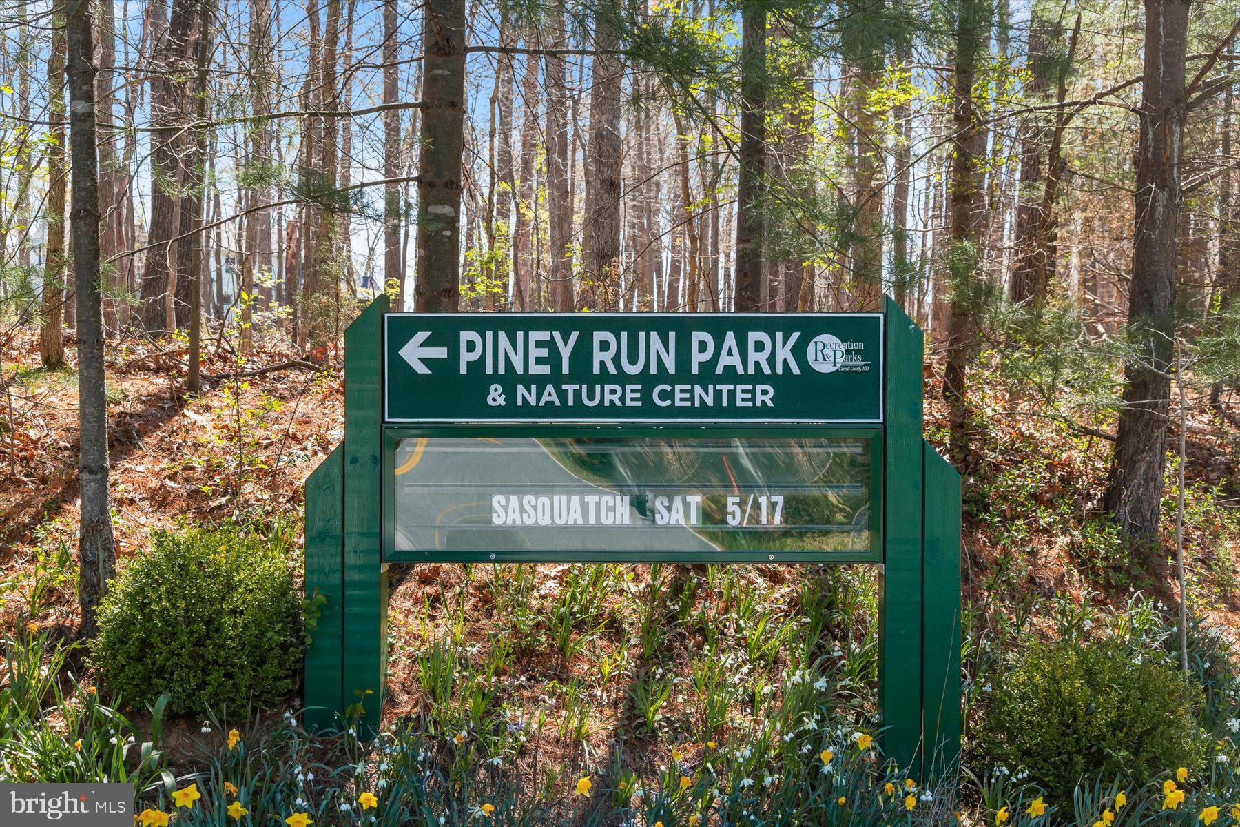 HAWK RIDGE FARM - Residential