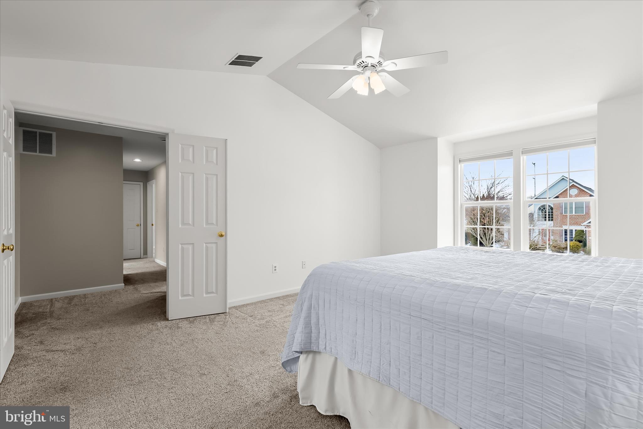 HAWK RIDGE FARM - Residential