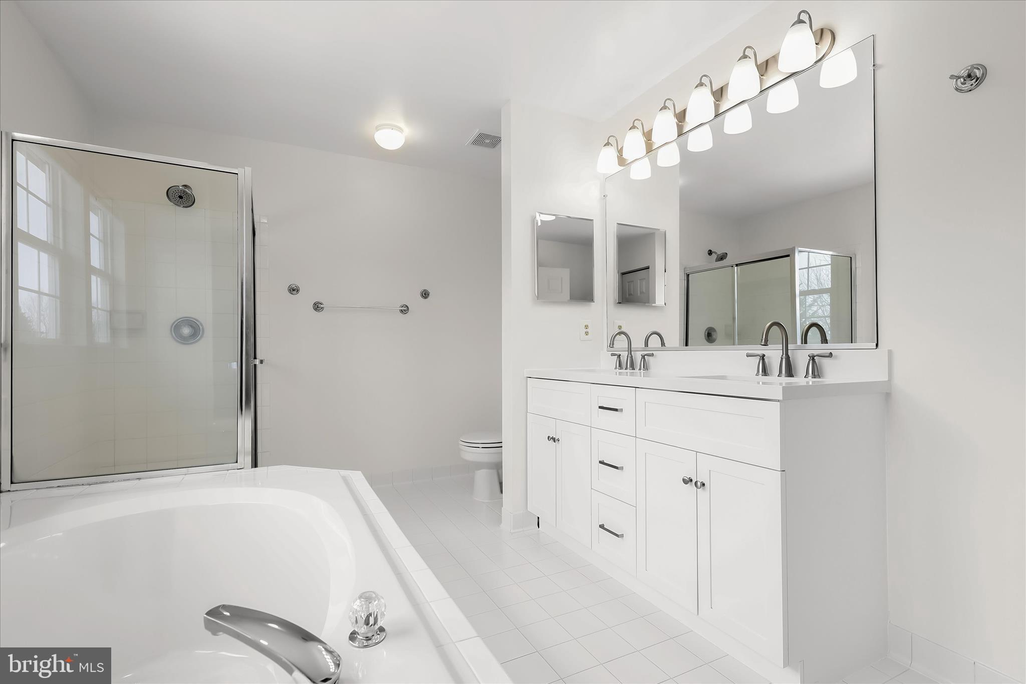 HAWK RIDGE FARM - Residential