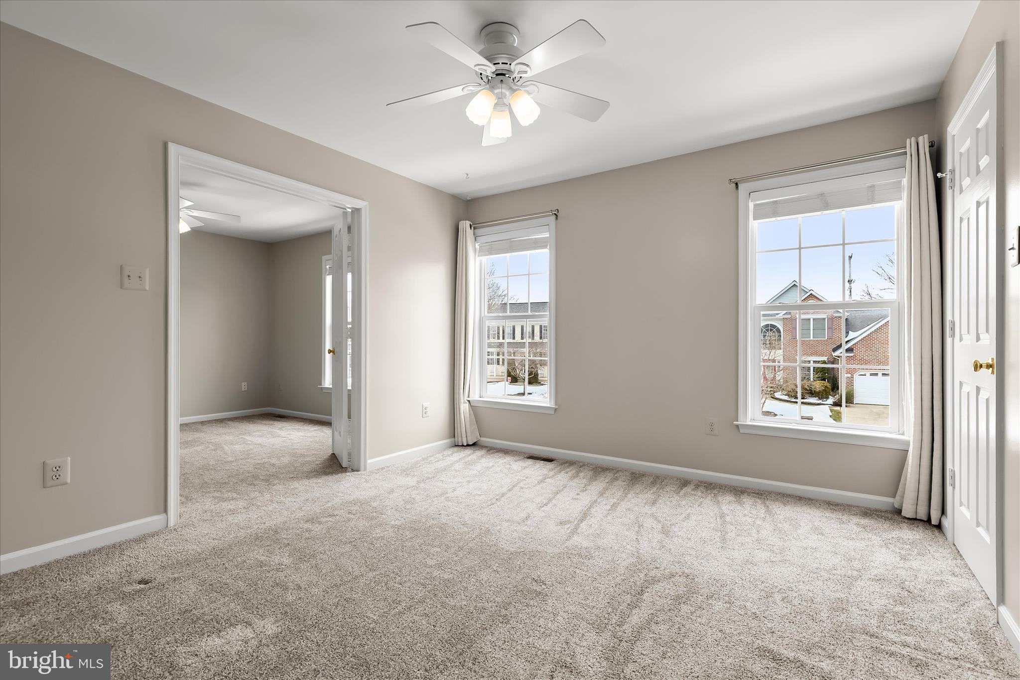 HAWK RIDGE FARM - Residential