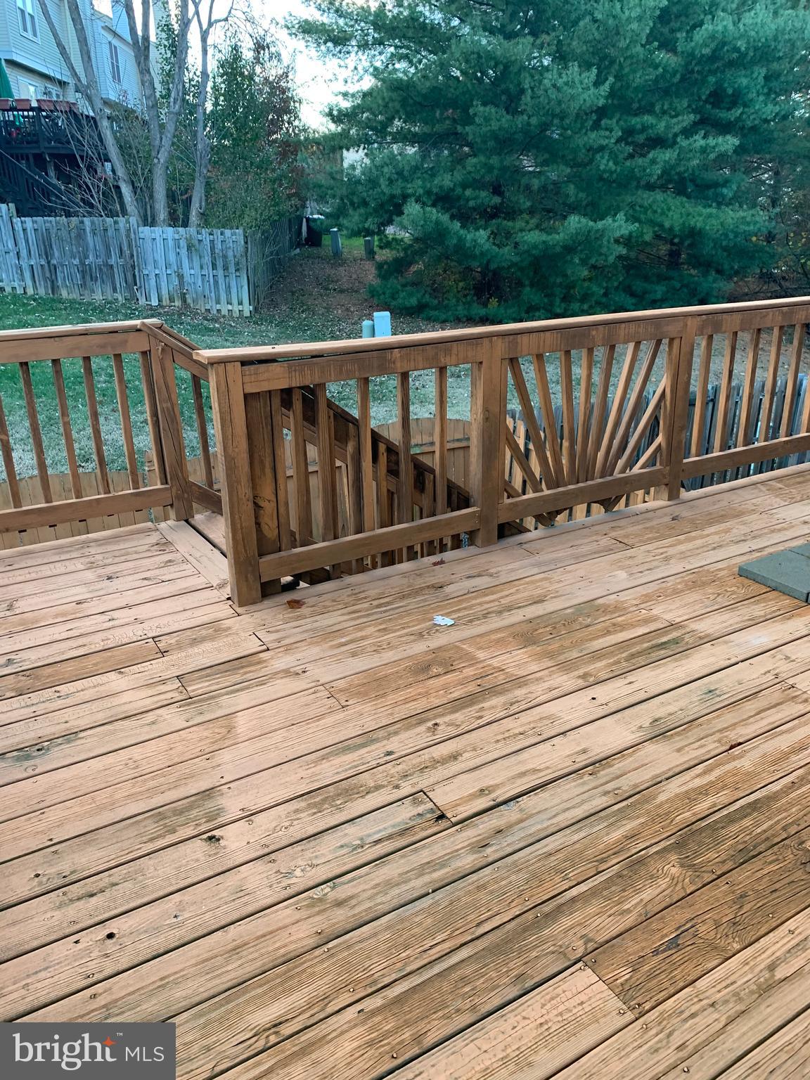 SPRING KNOLL - Residential Lease