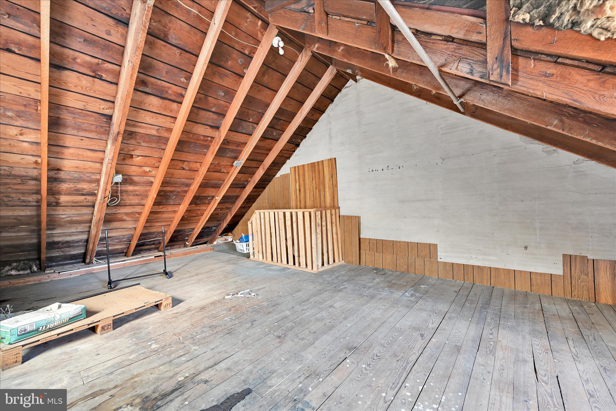 PINE GROVE - Residential