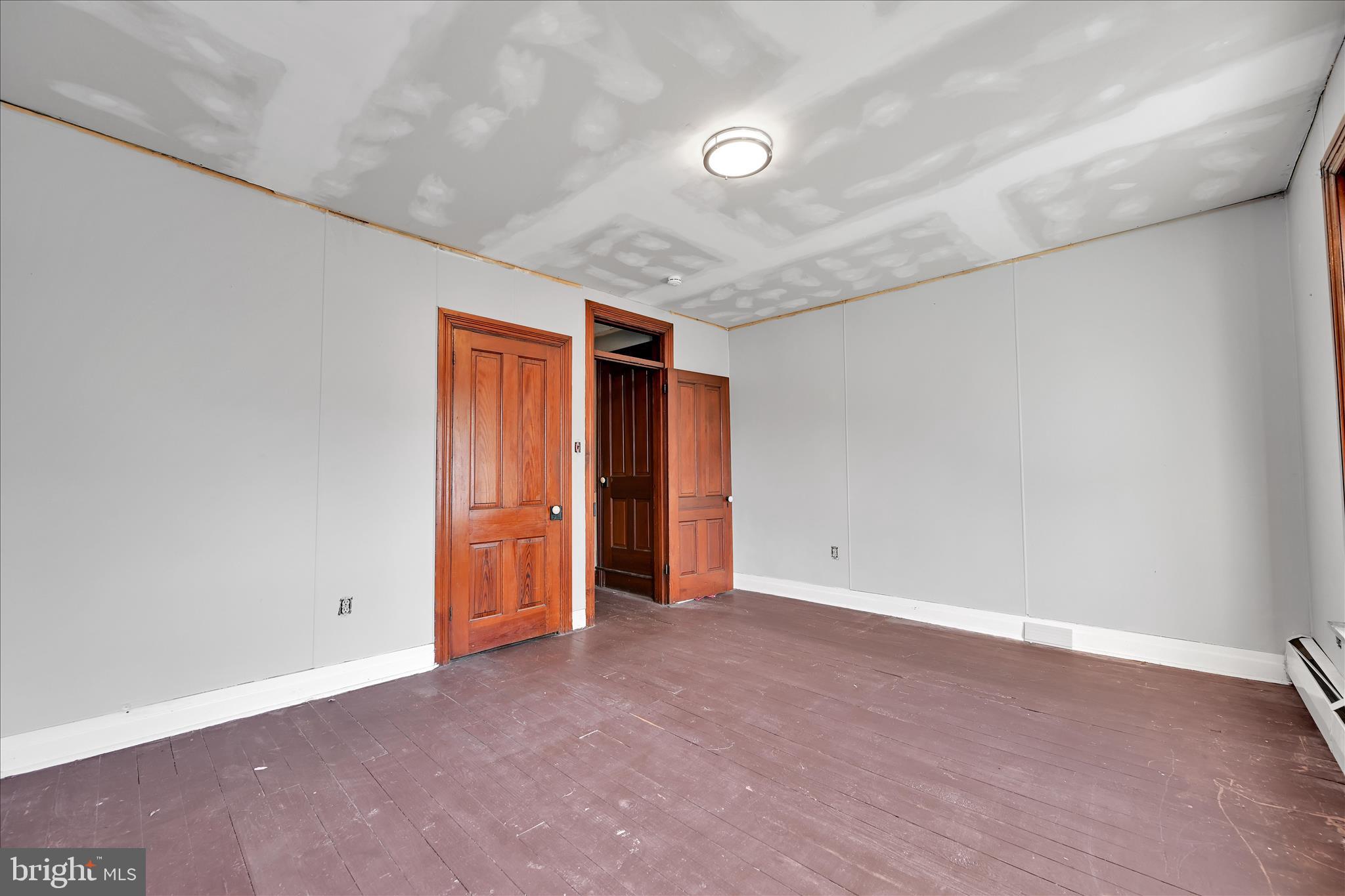 PINE GROVE - Residential